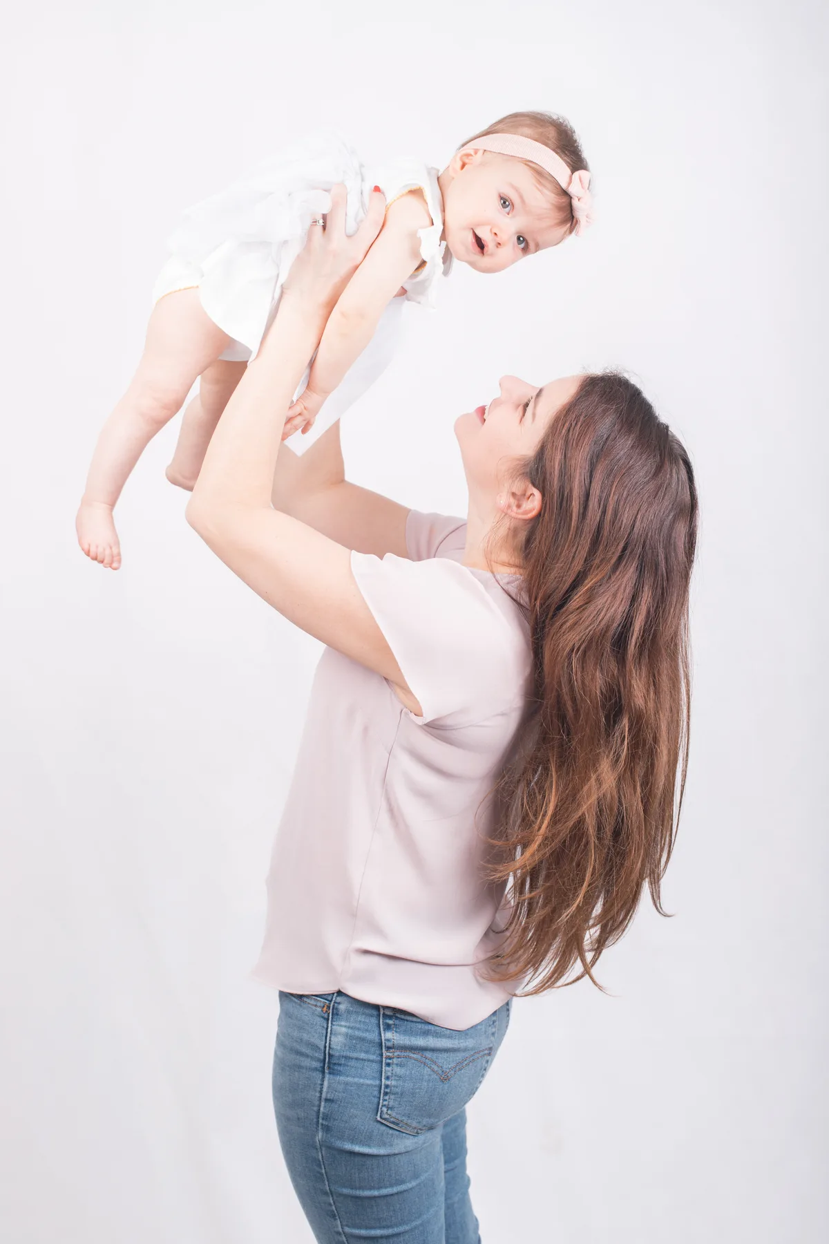 Séance photo maman et bébé en studio — Amour et Lumière à Bègles